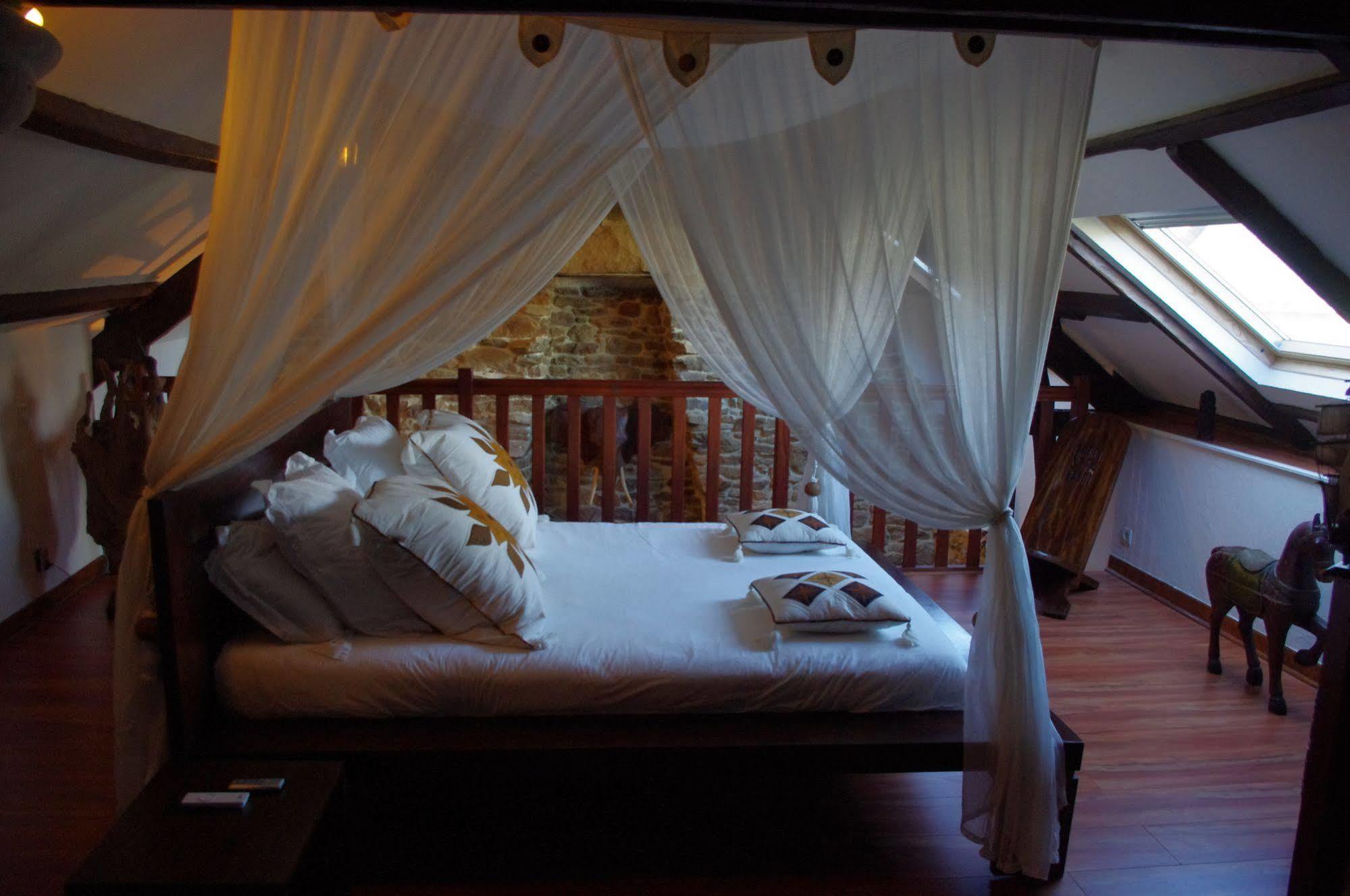 Bed and Breakfast Le Domaine De Saint-Thomin Nostang Esterno foto