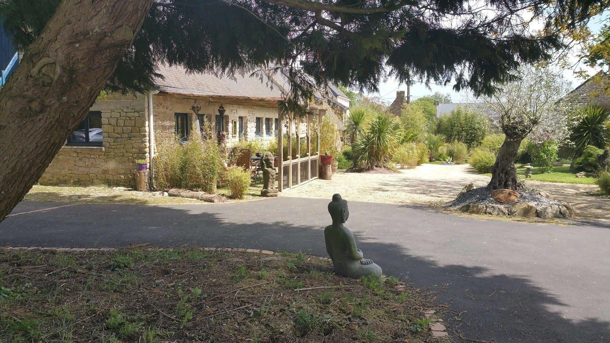 Bed and Breakfast Le Domaine De Saint-Thomin Nostang Esterno foto